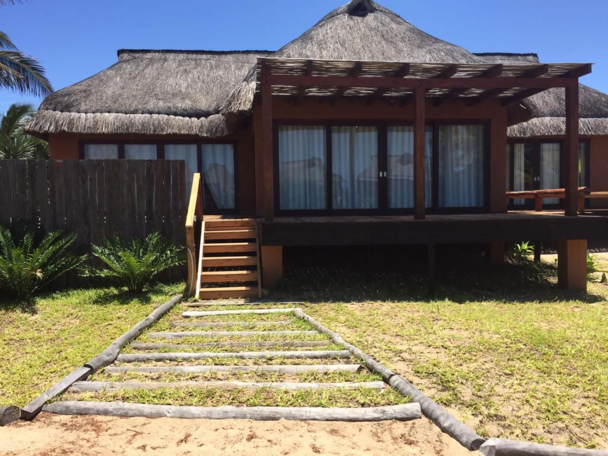 Eclectic Beach Retreat Cabo Nhamua Exterior photo