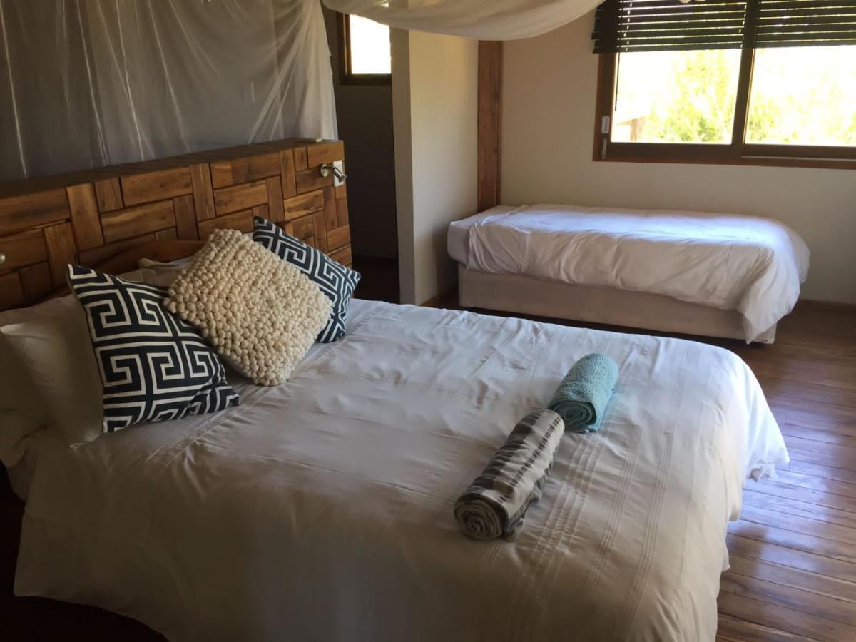 Eclectic Beach Retreat Cabo Nhamua Exterior photo