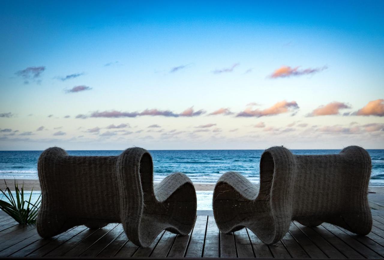 Eclectic Beach Retreat Cabo Nhamua Exterior photo