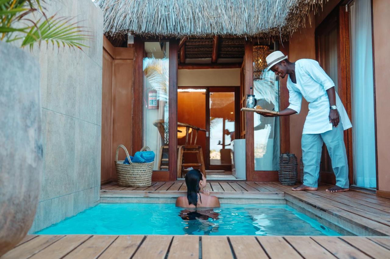 Eclectic Beach Retreat Cabo Nhamua Exterior photo